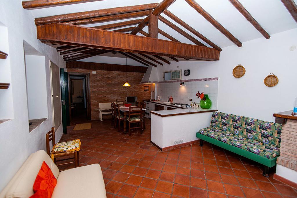 Casa Vacanze Etna Piedimonte Etneo Zimmer foto